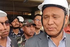 कोशी अस्पतालको निर्माणाधीन भवन तोकिएको समयमा सम्पन्न गर्न मन्त्री घिसिङको निर्देशन