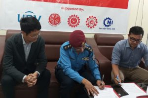 मोरङ प्रहरीलाई २४ लाख बढीको सीसी क्यामेरा सहयोग