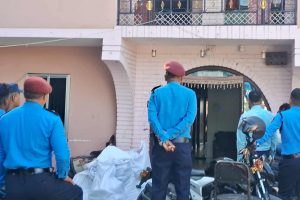 विराटनगर एयरपोर्टबाट भन्सार छलीको कपडा बरामद, बब्लु अग्रवालको घरमा छापा