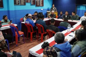 धनकुटामा एकीकृत समाजवादीका अध्यक्षसहितको टिम एमालेमा समाहित