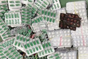 सुनसरीमा फार्मेसीबाट लागूऔषधको कारोबार गर्ने दम्पती पक्राउ