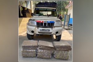 धरानबाट गाँजासहित साँगुरीगढीका दुई जना पक्राउ