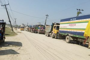 हुलाकी राजमार्गअन्तरगत मोरङको रामचोक-हाटखोला सडकको ठेक्का तोडियो