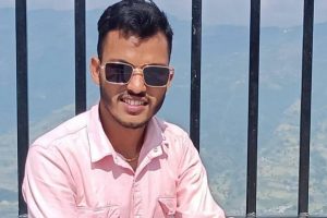 कविता : आजको मान्छे