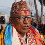 धनकुटामा नेकपाका मतदाताले १२ वर्षपछि आफ्नै उम्मेदवारलाई मतदान गर्दै