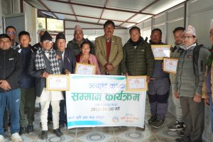 धनकुटामा १७७ मुरी धान उत्पादन गर्ने एकसहित ७ कृषकलाई नगदसहित सम्मान