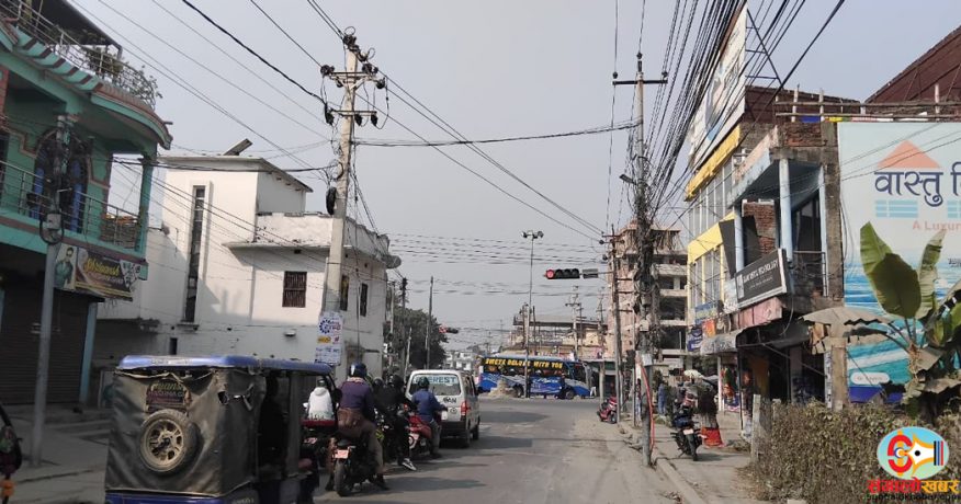 जेनजी आन्दोलनमा ध्वस्त विराटनगरका ट्राफिक लाइट पुनः सञ्चालनमा