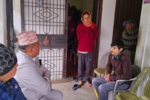 कोशीका नवनियुक्त मन्त्री पराजुलीले जेनजी आन्दोलनका घाइते ढकाललाई भेटे