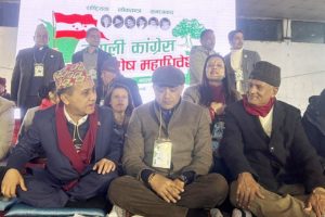 काँग्रेस संस्थापन पक्षद्वारा महामन्त्री द्वय थापा र शर्मालाई ५ वर्षका लागि निष्कासन