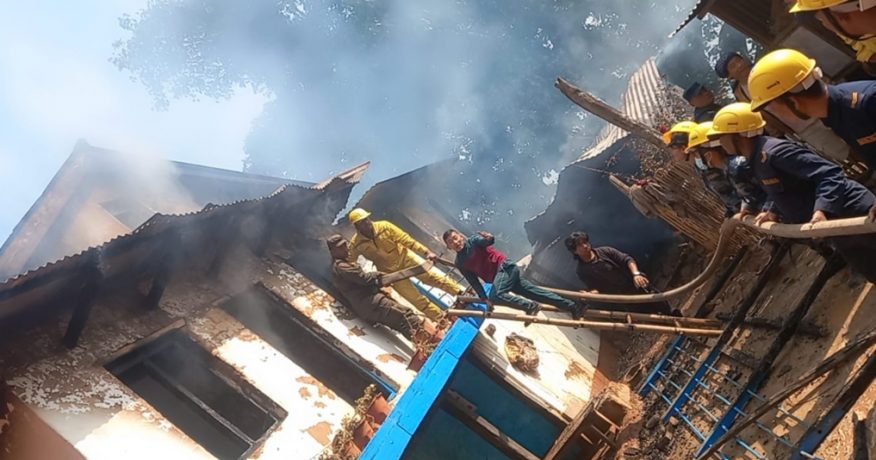 धनकुटामा आगलागीबाट एक घर नष्ट