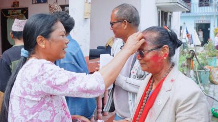 सुनसरी–३ मा भगवती चौधरी : २ वर्षमा ४ सय परिवारलाई घर बनाइदिने योजना