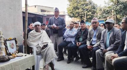 मोरङ ६ मा एमाले नेता ढकालको ३० बुँदे प्रतिबद्धता : ढल निकासदेखि ‘पढ्दै-कमाउँदै’ सम्मका योजना