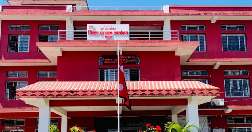 मतदाताको गोपनीयता भंग नगर्न झापा प्रशासनले गरायो ध्यानाकर्षण