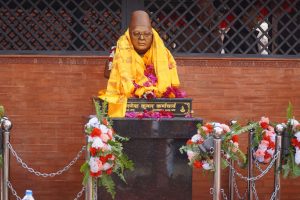 धनकुटामा सामाजिक व्यक्तित्व कर्माचार्यको सालिक अनावरण