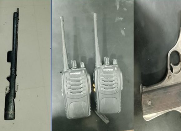 सुन्दरहरैँचाबाट पेस्तोल र भरुवा बन्दुकसहित दुई जना पक्राउ