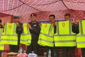 विराटनगरमा सिटी सफारी चलाउन ‘सुरक्षित चालक’ लेखिएको ज्याकेट अनिवार्य