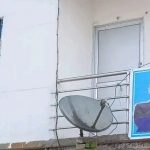 दमकमा बालेनको सम्पर्क कार्यालय भएको घरमा तोडफोड