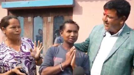 विपन्नको सहारा बन्दै डा. सुनील शर्मा : क्यान्सर पीडित दीलिपले पाए नयाँ जीवन