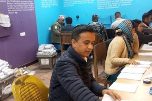 निर्वाचन कार्यालय कोशीका कर्मचारीलाई काम भ्याइनभ्याइ