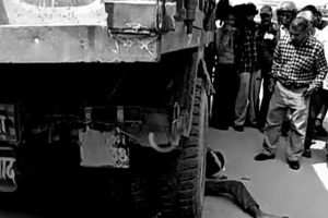 मोरङको सुन्दरहरैँचामा टिपर र स्कुटर ठोक्किँदा युवकको मृत्यु