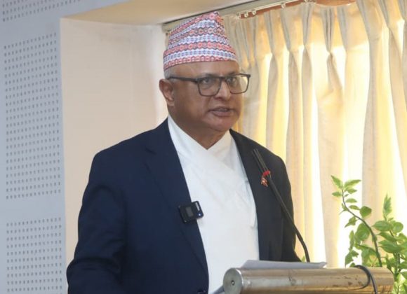 कोशीका मुख्यमन्त्री हिक्मतकुमार कार्कीले आज विश्वासको मत लिँदै