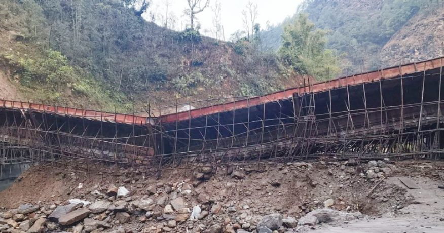 पाँचथर र ताप्लेजुङमा निर्माणाधीन दुई वटा पुल भाँचिए