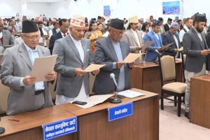 नवनिर्वाचित सांसदहरूले लिए पद तथा गोपनियताको सपथ