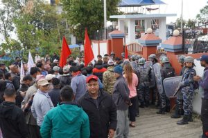 अध्यक्ष ओली पक्राउको विरोधमा धनकुटामा एमालेको प्रदर्शन