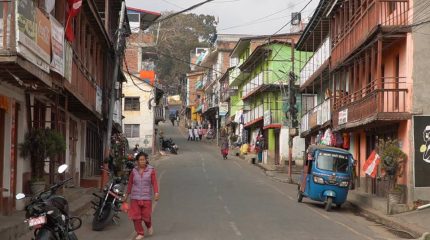 निर्वाचन नजिकिएसँगै सुनसान बन्यो धनकुटा बजार