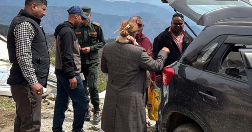 खोटाङमा अस्पताल अलपत्र पार्ने निर्माण कम्पनीको गाडी नियन्त्रणमा