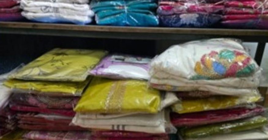 विराटनगरबाट अवैध कपडासहित दुई जना पक्राउ