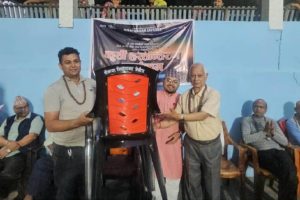 विराटनगर जेसीजद्वारा परमार्थ सिङ्घिया आरतीलाई कुर्सी हस्तान्तरण