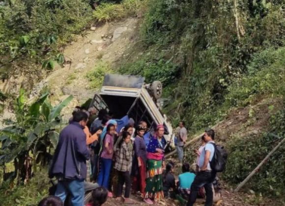 पाँचथरमा पिकअप दुर्घटना हुँदा एक जनाको मृत्यु, दुई जना घाइते