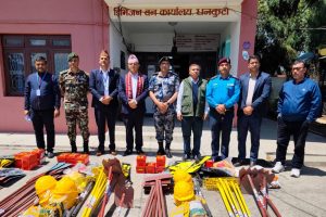 धनकुटाका सुरक्षा निकायलाई डढेलो नियन्त्रणका सामग्री हस्तान्तरण