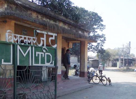 विराटनगर जुटमिलको जग्गामा बसोबास गर्नेलाई तत्काल हटाउन लागिएको हो ?