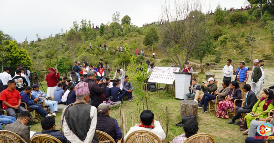 पर्यटन प्रवर्द्धनका लागि चोत्लुङ पार्कमा साहित्यिक गोष्ठी