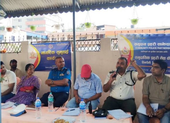 विराटनगरमा सफारी चलाउन लाइसेन्स र सुरक्षित चालक ज्याकेट अनिवार्य गरिदैँ