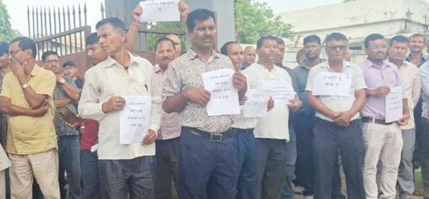 १४ महिनादेखि तलब नपाउँदा उदयपुर सिमेन्ट उद्योगका श्रमिक आन्दोलित