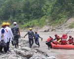 धनकुटाको तमोर नदीमा विपद् प्रतिकार्य सम्बन्धी संयुक्त नमुना अभ्यास