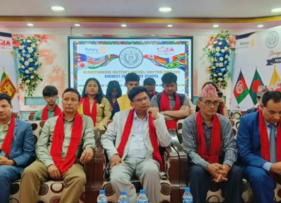 विराटनगरको एभरेष्ट स्कुलमा नमूना संयुक्त राष्ट्र संघ सम्बन्धी सम्मेलन