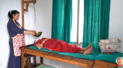 धनकुटामा प्रभावकारी बन्दै शिरोधारा उपचार पद्धति