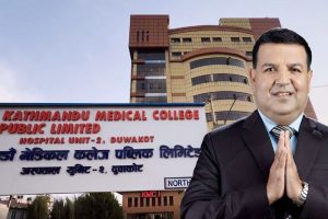 सुकुम्बासी प्रभावित क्षेत्रका बिरामीलाई डा.शर्माले मिलाइदिए निःशुल्क उपचारको व्यवस्था