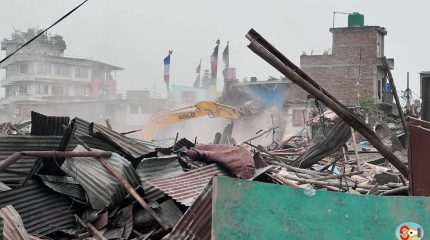 सर्वोच्चको अन्तरिम आदेश : सुकुम्बासी बस्ती खाली नगर्नु  