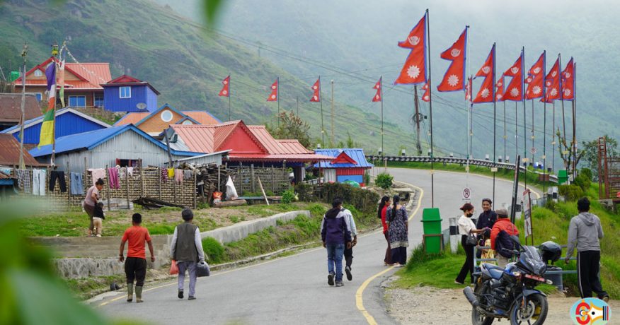 धनकुटाको सिधुवा बजारको झण्डा पार्कमा आन्तरिक पर्यटकको चहल-पहल (फोटो फिचर)