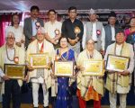 धनकुटाको गर्गाचार्य विश्वभाषा पुस्तकालयद्वारा पाँच जनालाई नदगसहित सम्मान