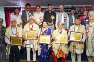 धनकुटाको गर्गाचार्य विश्वभाषा पुस्तकालयद्वारा पाँच जनालाई नदगसहित सम्मान