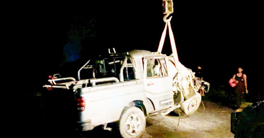 इटहरीमा विद्युत प्राधिकरणको स्कोरपिओ दुर्घटना हुँदा लाइन मर्मतका लागि गएका दुई कर्मचारीको मृत्यु