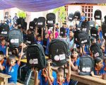 धनकुटाको अरुणोदय माविका विद्यार्थीलाई शैक्षिक सामग्री वितरण