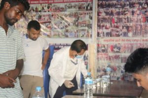 विराटनगरमा लापसे गरेर सफारी चलाउने ९ जना चालक पक्राउ