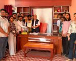 ट्राफिक जरिवाना व्यावहारिक बनाउन माग गर्दै मोरङका युवाहरूले बुझाए सरकारलाई ज्ञापनपत्र